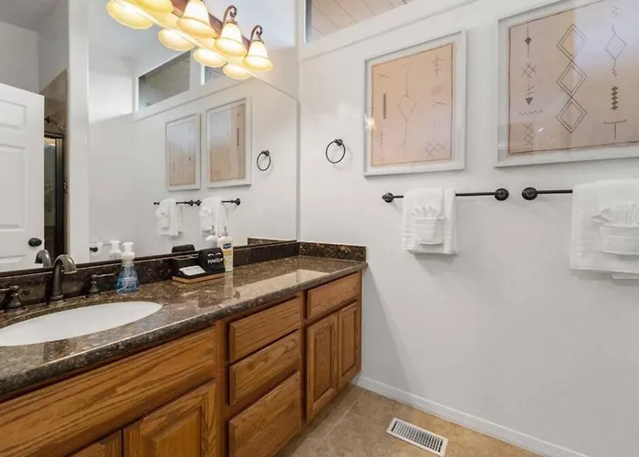 Luxury Uptown With Views And Hot Tub Ferienhaus Sedona