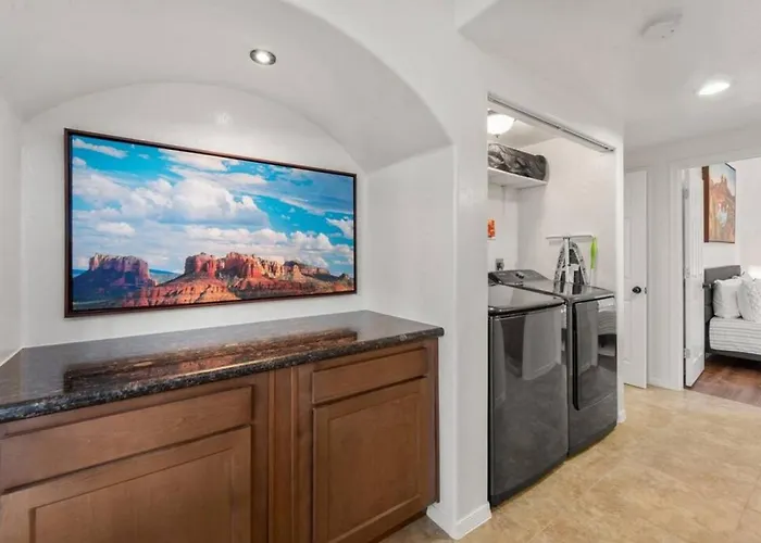 Luxury Uptown With Views And Hot Tub Ferienhaus *